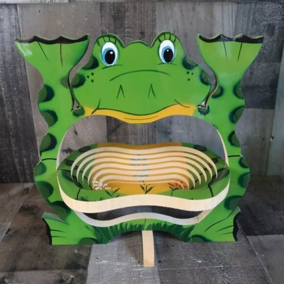 Frog Shape Wood Collapsible Standing Basket Trivet Kitsch Toad Cutesy - Picture 6 of 6
